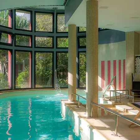Mileade Les Pleiades Hotel