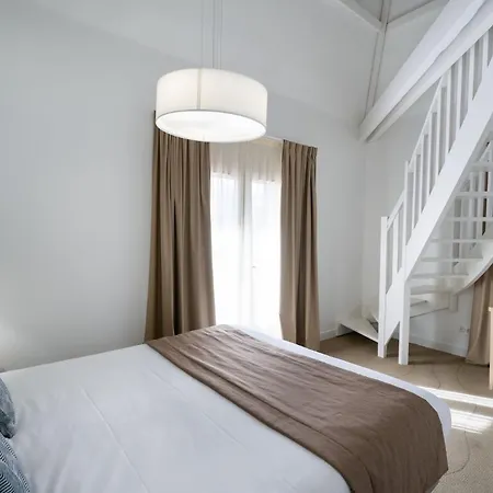 מלון Mileade Les Pleiades