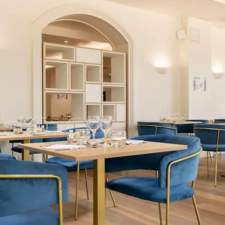 Mileade Les Pleiades מלון 3*