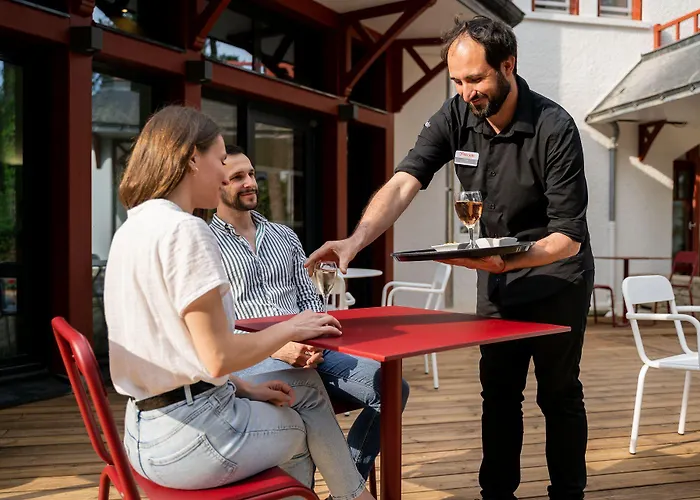 Mileade Les Pleiades Otel 3*